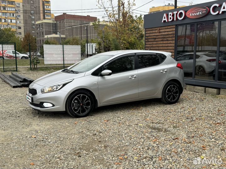 Kia Ceed 1.6 AT, 2015, 128 264 км