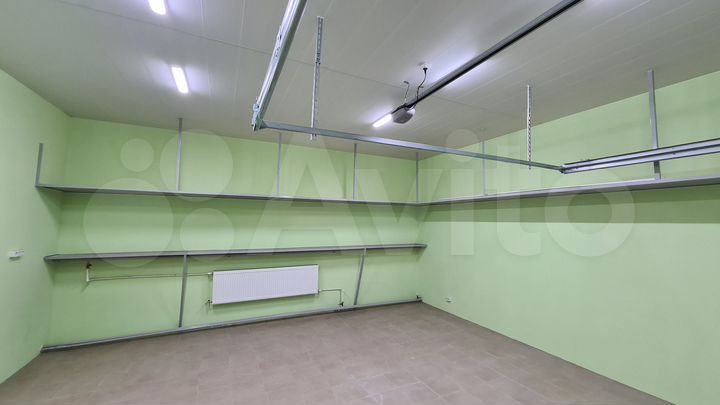 Гараж, > 30 м²