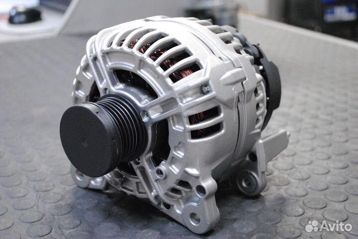 Генератор VW Golf 6, Skoda Octavia, Yeti 1.2 TSi