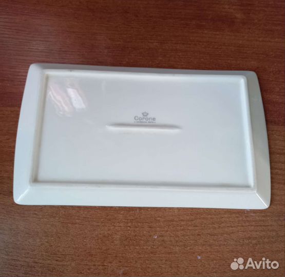 Блюдо фарфор