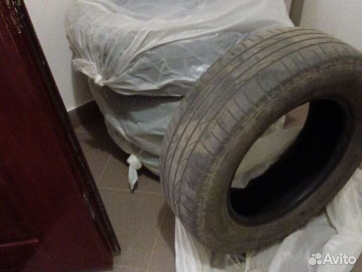 Bridgestone Dueler H/P Sport 215/65 R16 98H