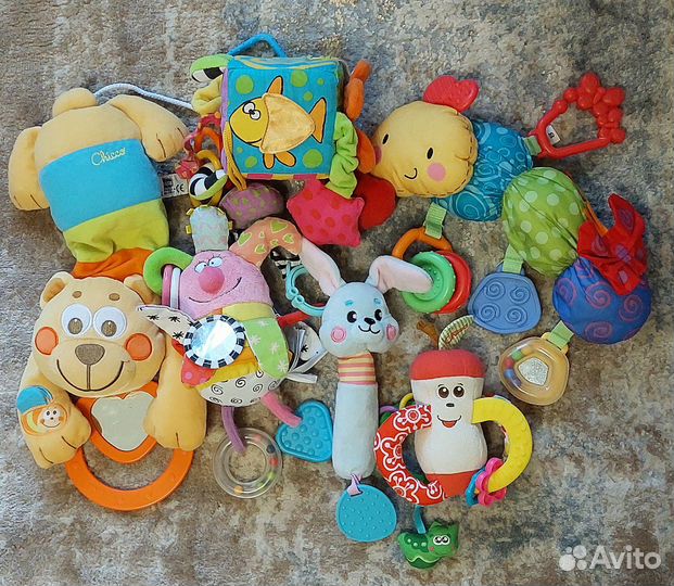 Развивающие игрушки пакетом