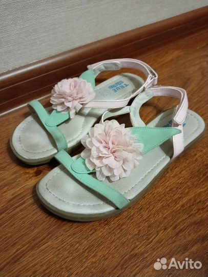 Босоножки для девочки