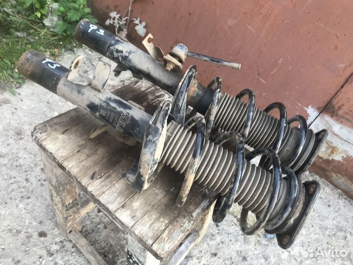 Амортизаторы передние форд фокус Ford Focus 3