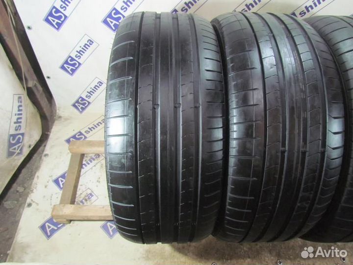 Pirelli P Zero PZ4 285/40 R22 97P