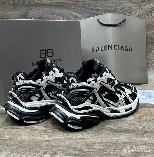 Кроссовки Balenciaga Женские