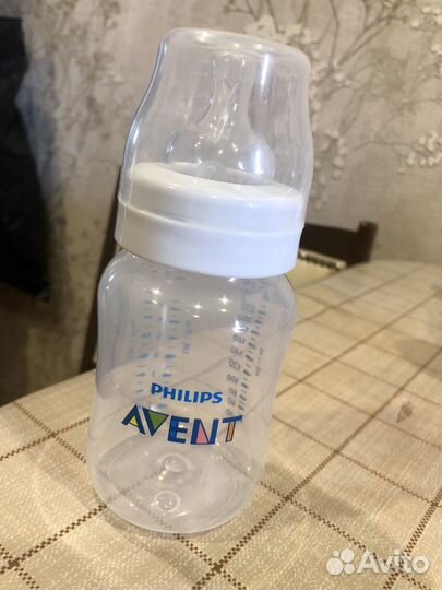Бутылочки для кормления avent