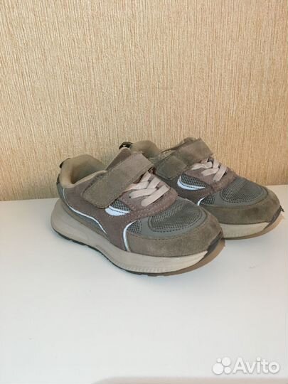 Кроссовки для девочки Zara 23