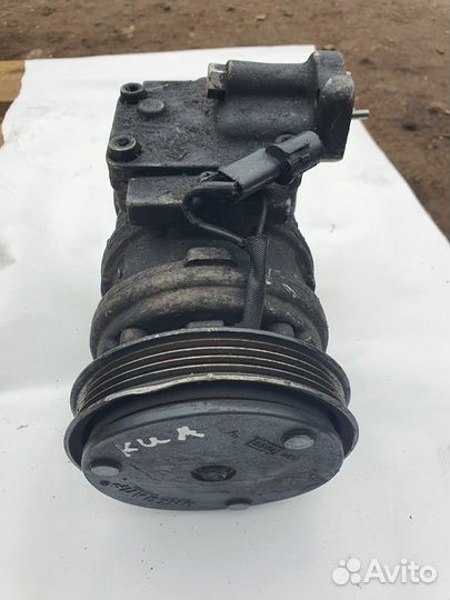 Kia Carnival 2002-2006г компрессор кондиционера