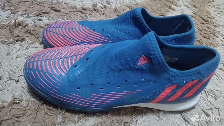 Бутсы adidas predator