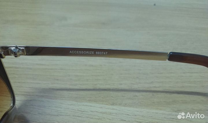 Солнцезащитные очки женские