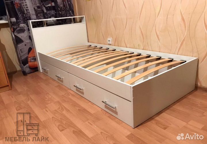 Кровать односпальная