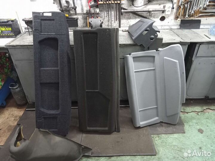 Задняя полка багажника приора хэтчбек