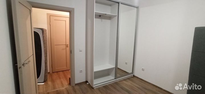 Шкаф-купе с зеркалами