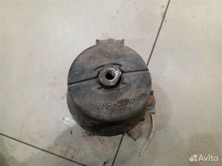 Опора двигателя передняя Toyota Camry XV40 2006-2