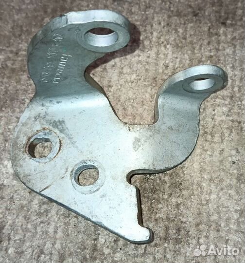 Держатель к сажевому фильтру Mercedes w204 CClass