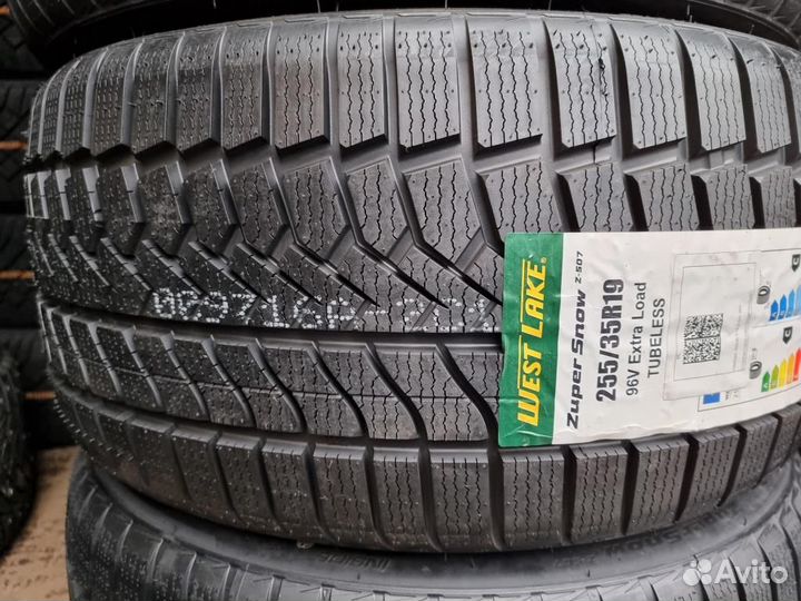 Westlake ZuperSnow Z-507 225/40 R19 и 255/35 R19 96V