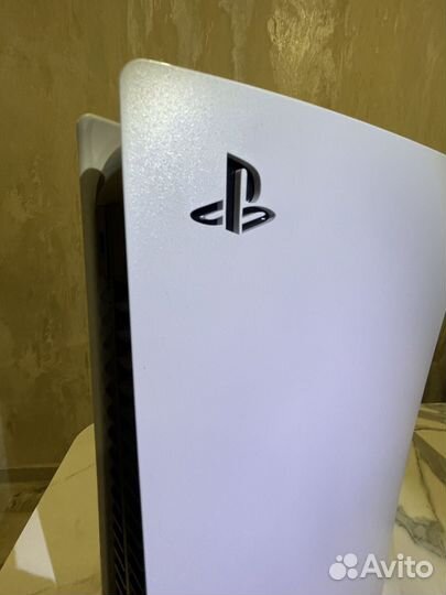 Продаю Sony PlayStation 5
