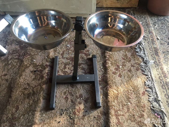 Миски на подставке для собак крупных