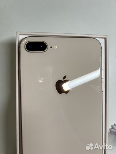iPhone 8 Plus, 64 ГБ
