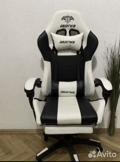 Компьютерное кресло игровое геймерское
