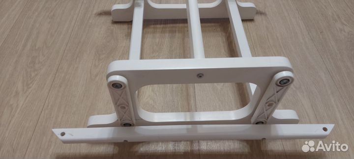 Продам б/у маятник на круглую кроватку