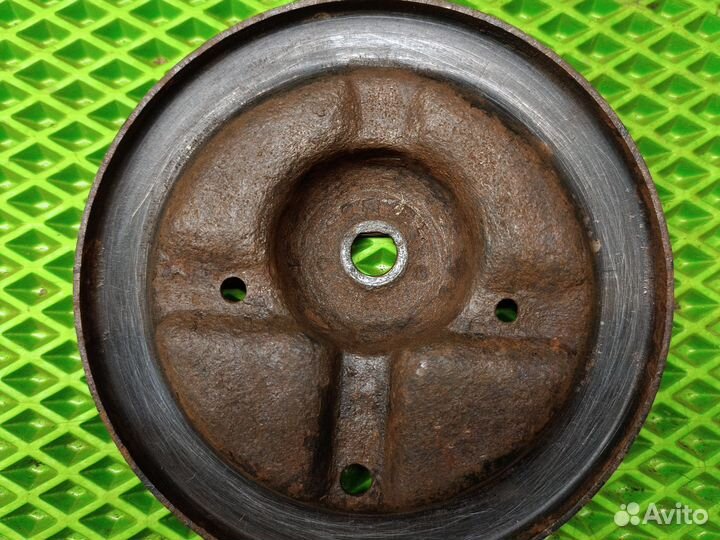 Опора передней пружины Mitsubishi carisma