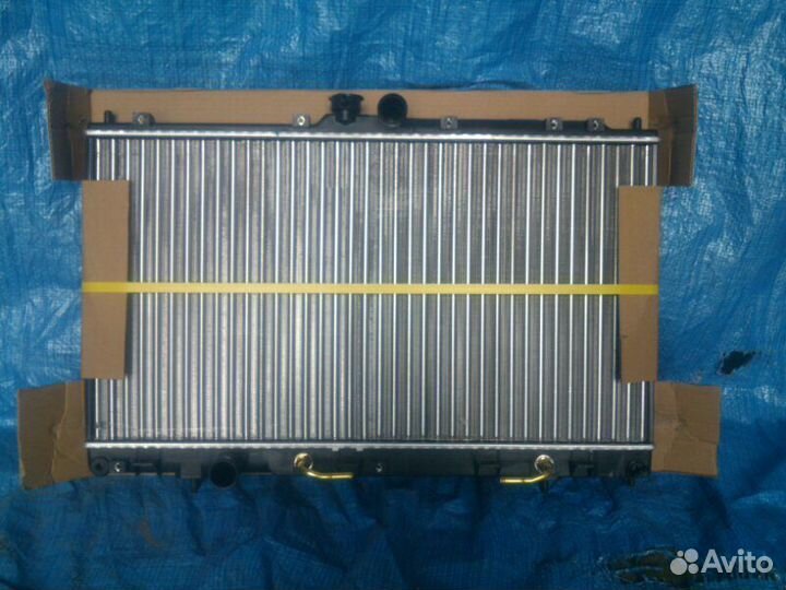 Митсубиси Лансер 9 радиатор охлаждения двигателя А