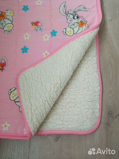 Одеяло детское из натуральной шерсти.Новое.110*140