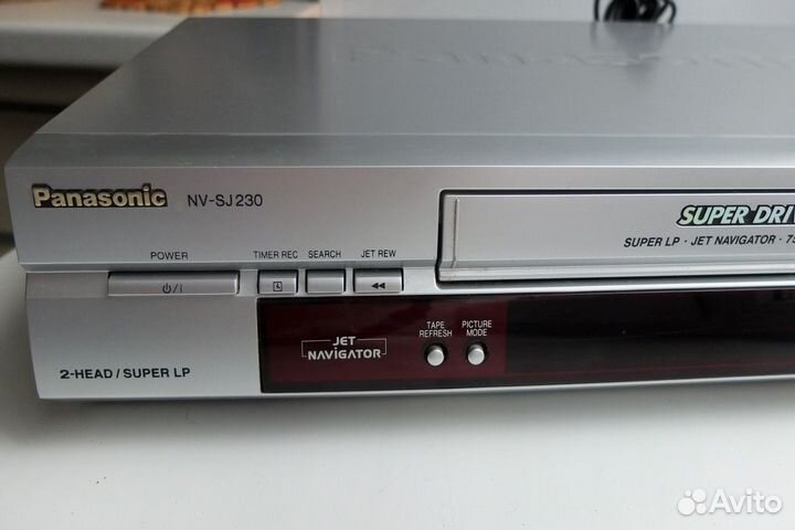 Видеомагнитофон 