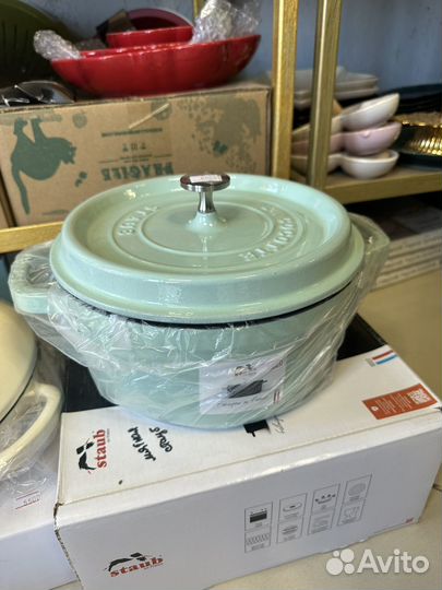 Кастрюля чугунная staub