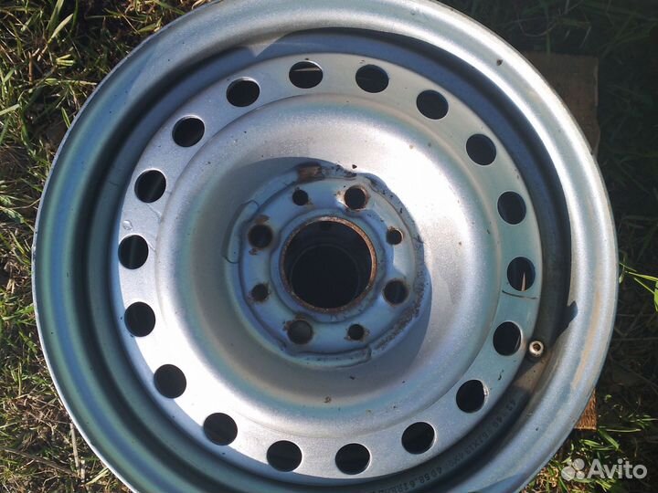 Продам штампованные диски r13