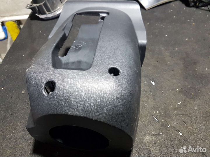 Кожух рулевой колонки mazda 3 bk