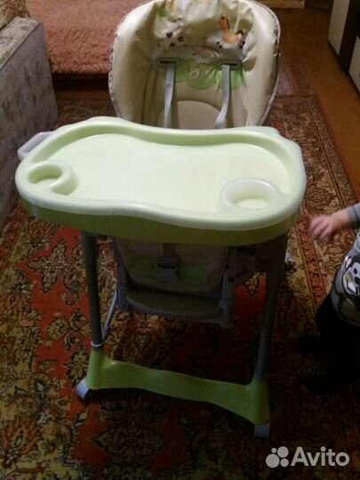 Детский столик для кормления