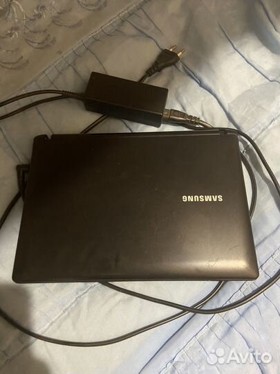 Ноутбук samsung