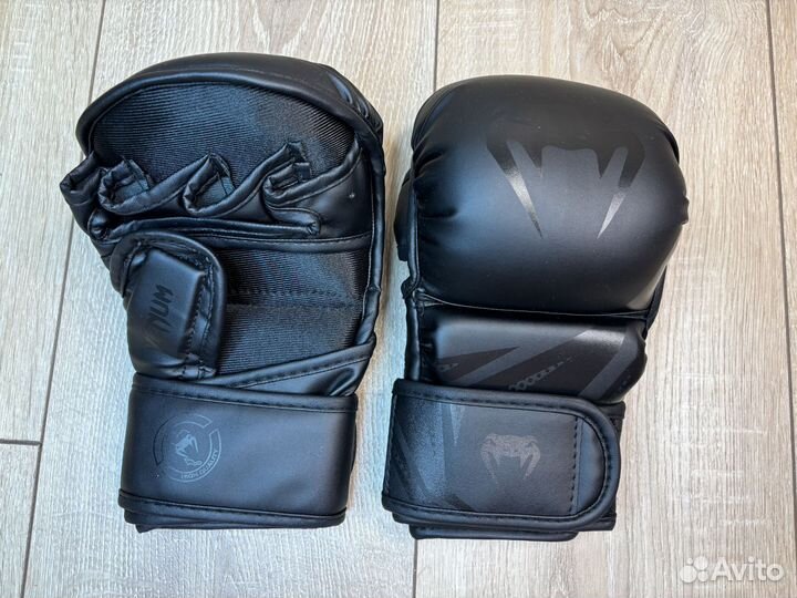 Перчатки крабы Venum