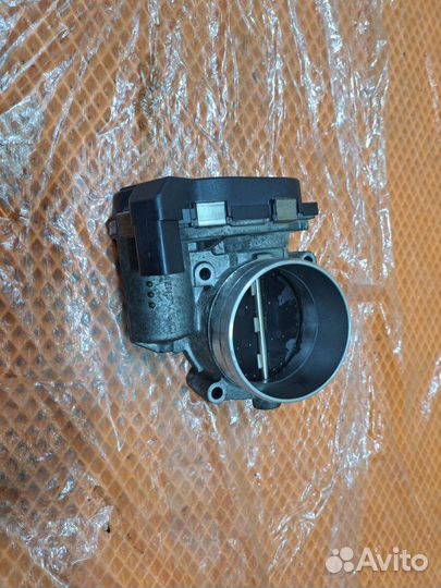 Дроссельная заслонка Audi Q7 4L BHK 2009