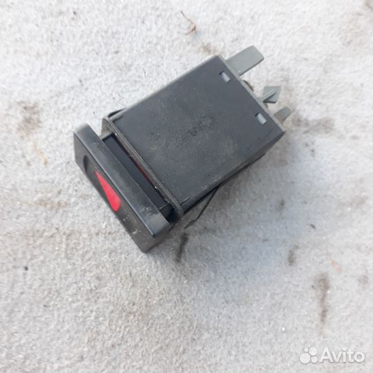 Кнопка аварийки (аварийной сигнализации) Ауди А4Б5