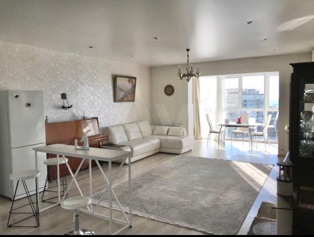 3-к. квартира, 84 м², 8/25 эт.