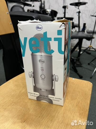 Микрофон blue yeti новый