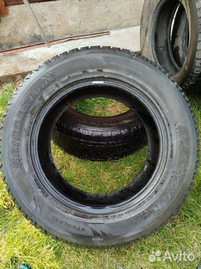 Bridgestone Blizzak DM-Z3 275/60 R18