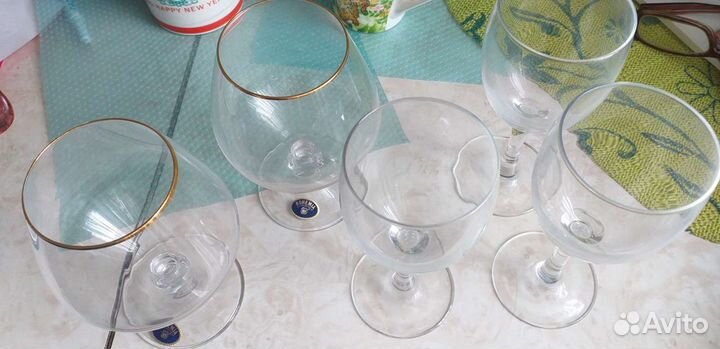 Кружки,бокалы новые,контейнеры новые
