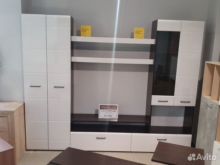 Стенка в гостиную