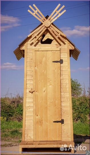 Уличный туалет деревянный SHP793