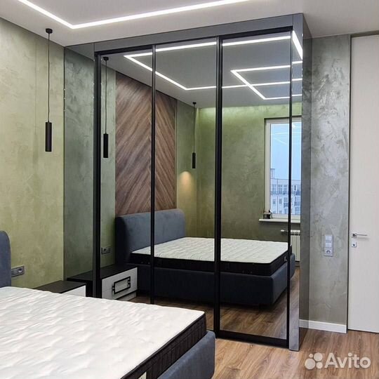 Зеркальный шкаф и гардеробная на заказ