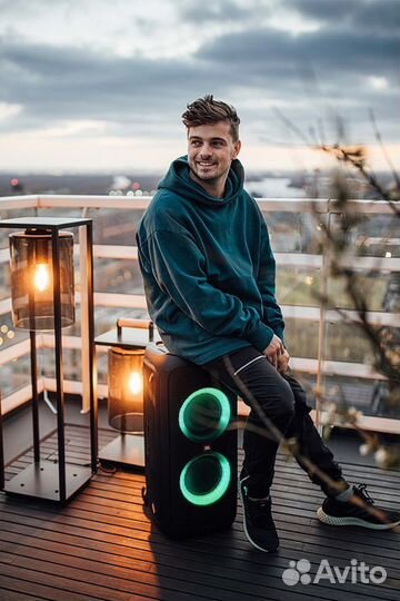 Аренда колонки JBL Partybox 310 с 2 микрофонами