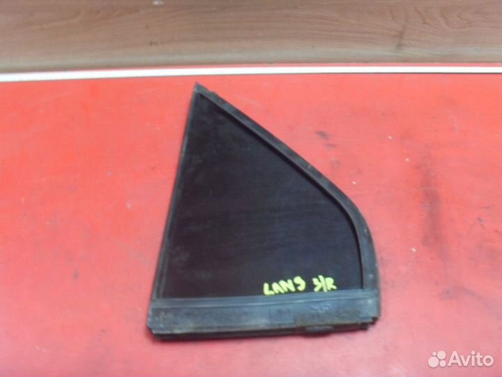 Стекло двери задней MR525826 Mitsubishi Lancer 9