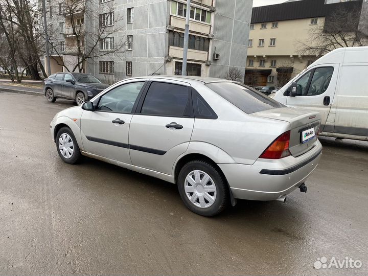 Ford Focus 2.0 МТ, 2002, 220 000 км