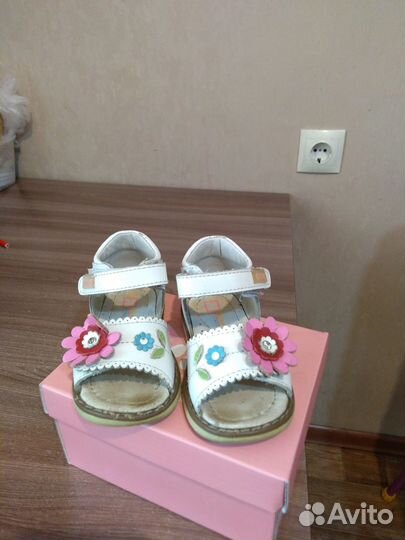 Сандали на девочку 22 размер