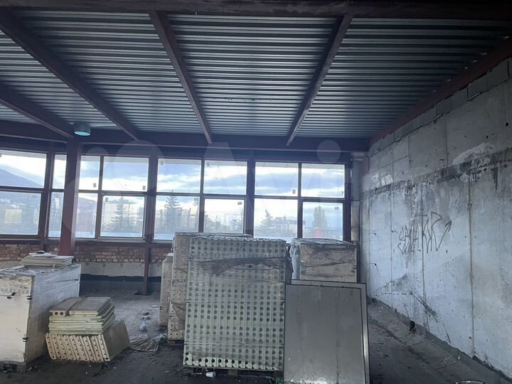 Свободного назначения, 305 м²
